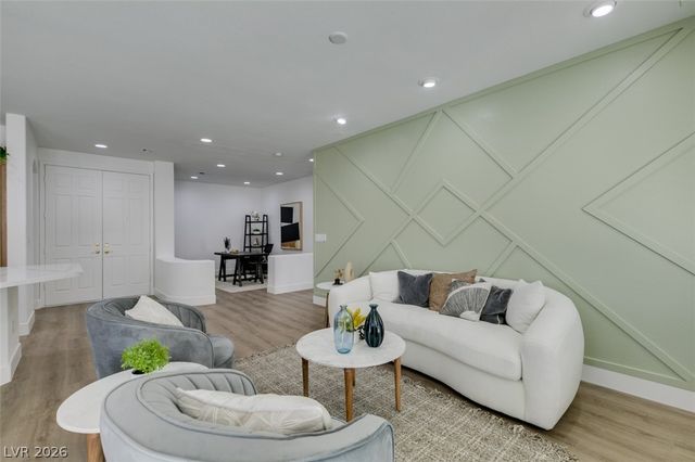 10389 Felice Avenue, Las Vegas, NV 89135