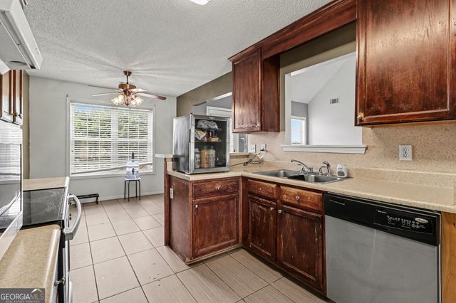 4387 Northwind Drive, Ellenwood, GA 30294