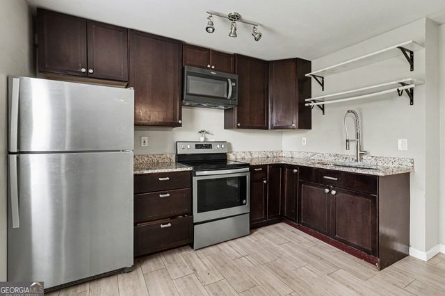 4387 Northwind Drive, Ellenwood, GA 30294