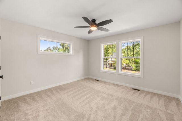 2934 Cottage Grove Avenue, Des Moines, IA 50311