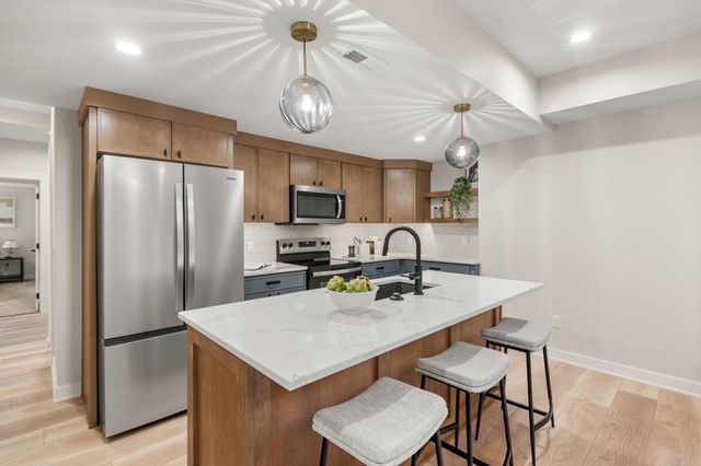 2934 Cottage Grove Avenue, Des Moines, IA 50311
