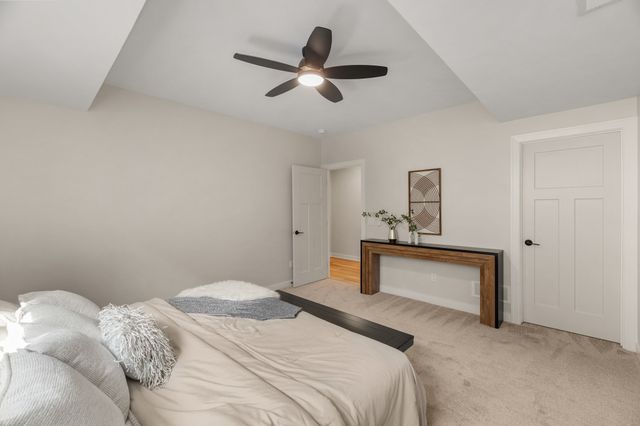 2934 Cottage Grove Avenue, Des Moines, IA 50311