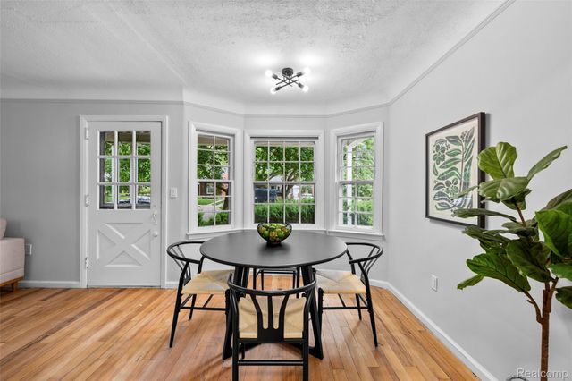 414 Aqua Court, Royal Oak, MI 48073