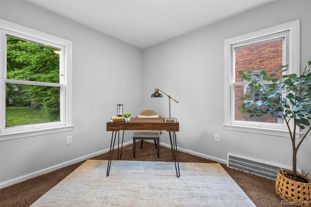 414 Aqua Court, Royal Oak, MI 48073