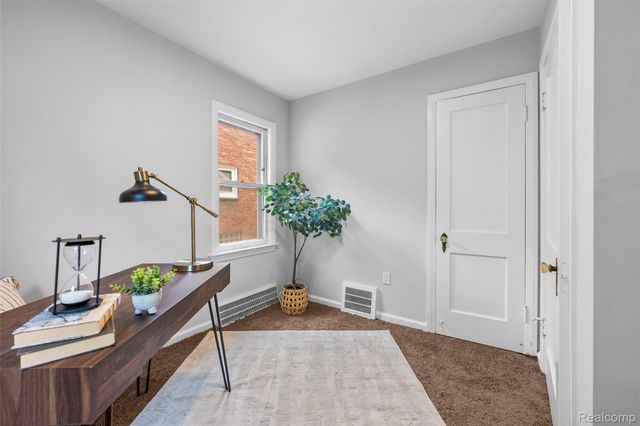 414 Aqua Court, Royal Oak, MI 48073
