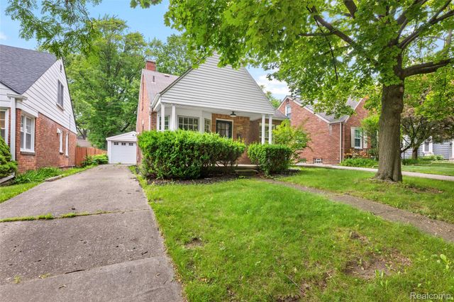 414 Aqua Court, Royal Oak, MI 48073