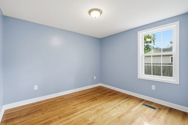 43 Pine Acre Rd, Springfield, MA 01129