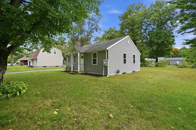 43 Pine Acre Rd, Springfield, MA 01129