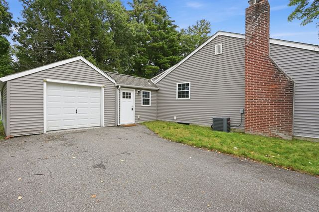 43 Pine Acre Rd, Springfield, MA 01129