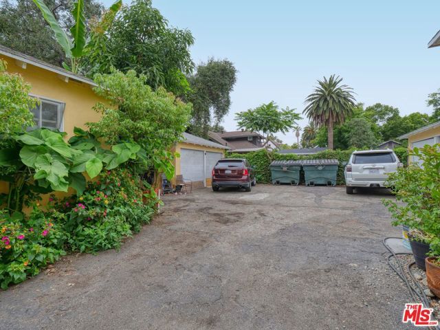 925 N Marengo Avenue, Pasadena, CA 91103