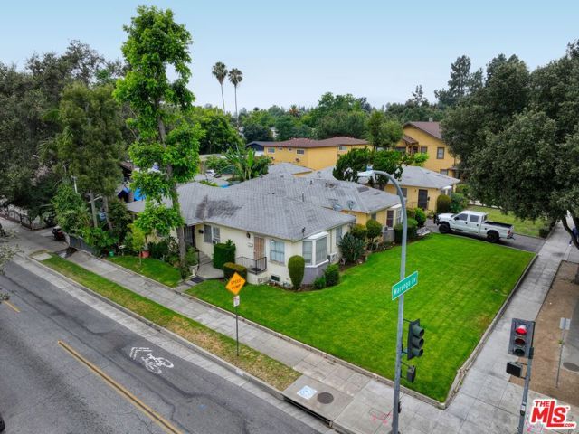 925 N Marengo Avenue, Pasadena, CA 91103
