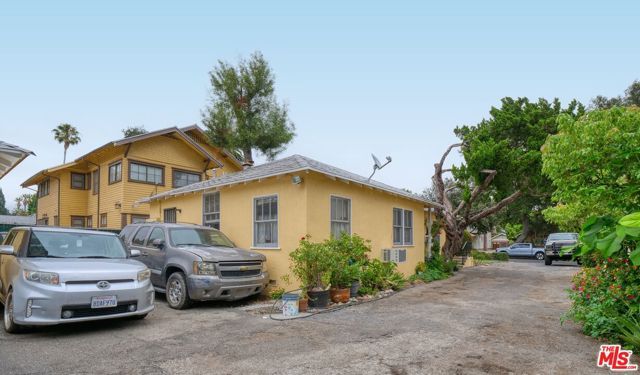 925 N Marengo Avenue, Pasadena, CA 91103