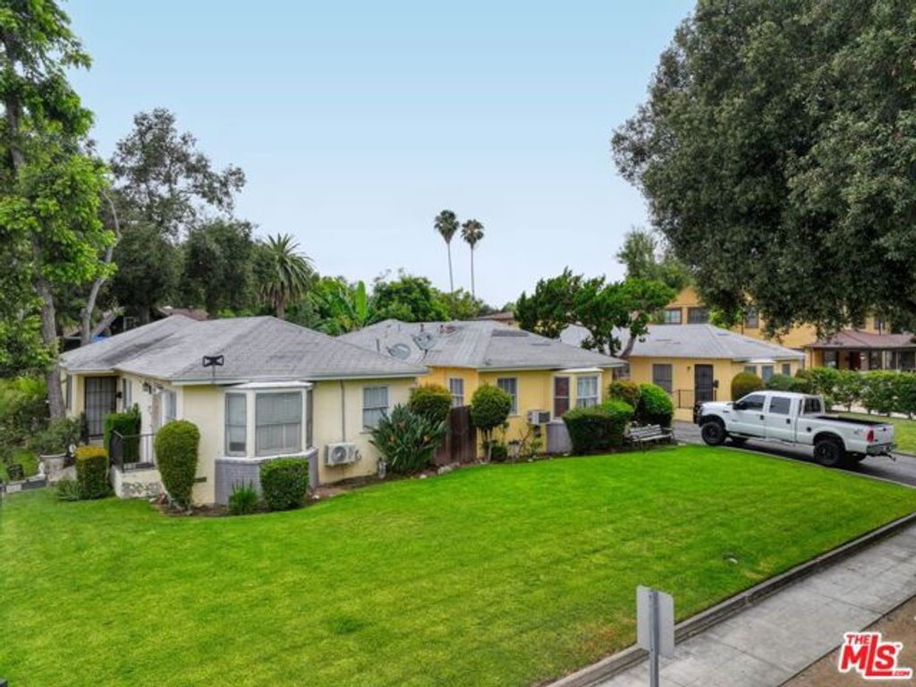 925 N Marengo Avenue, Pasadena, CA 91103
