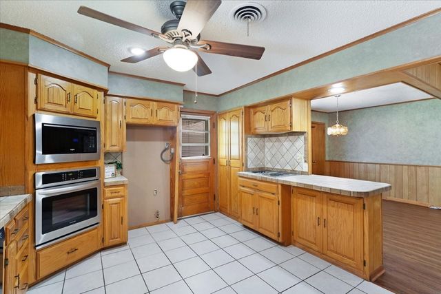101 N Burdette Avenue, Sherman, TX 75090