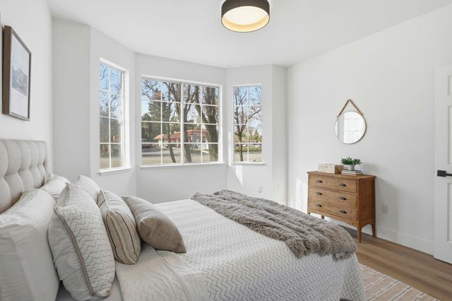 601 Arcadia Ter 102, Sunnyvale, CA 94085