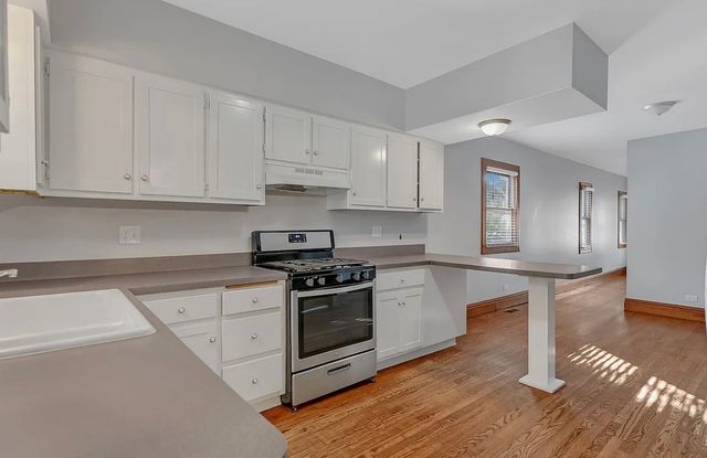 2640 VERMONT Avenue 1, Blue Island, IL 60406