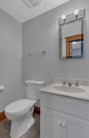 2640 VERMONT Avenue 1, Blue Island, IL 60406