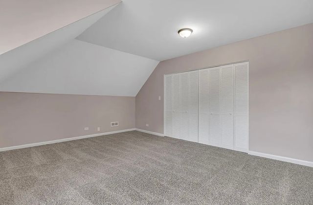 2640 VERMONT Avenue 1, Blue Island, IL 60406