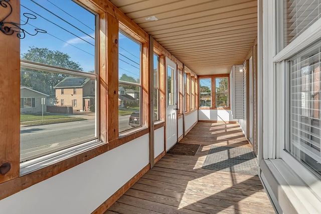 2640 VERMONT Avenue 1, Blue Island, IL 60406