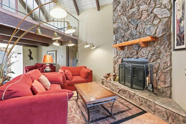 320 Delle, Crestline, CA 92325