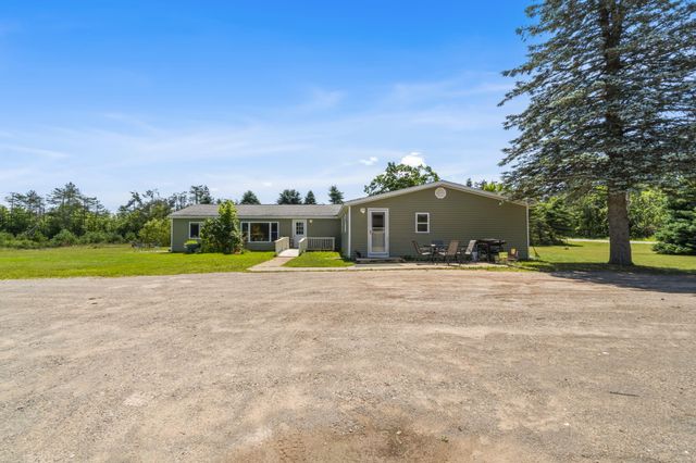 3965 Newt Drive, Gaylord, MI 49735