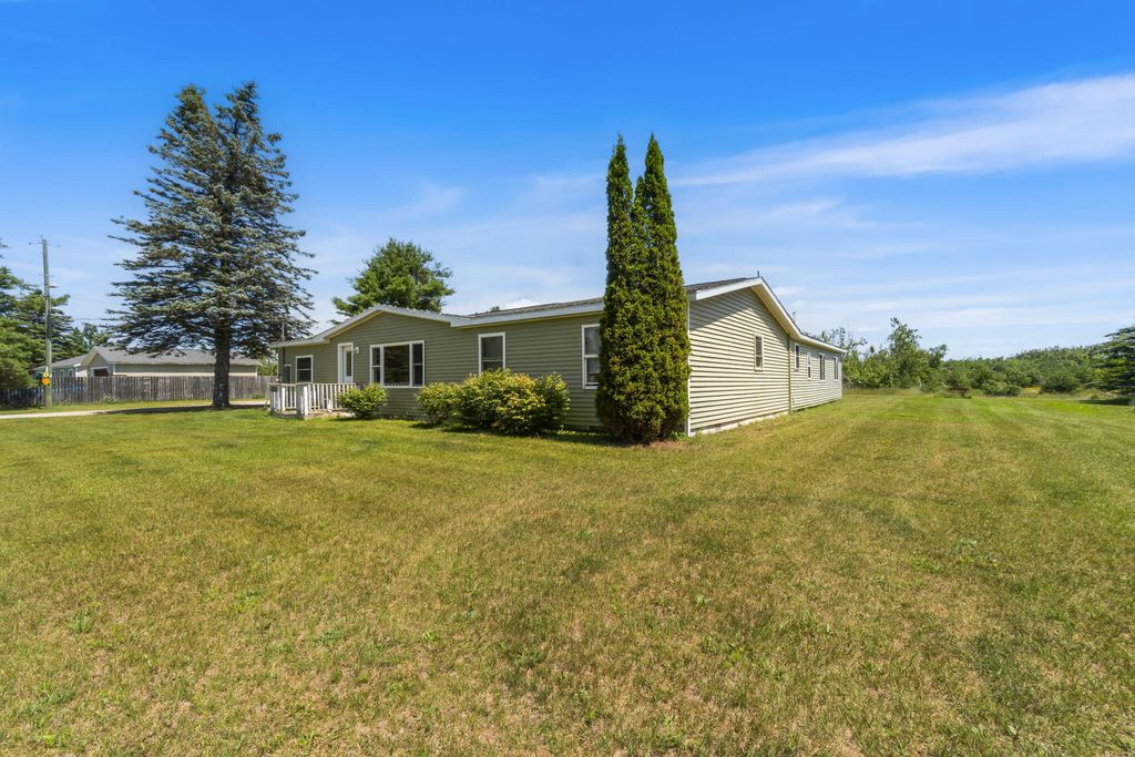 3965 Newt Drive, Gaylord, MI 49735