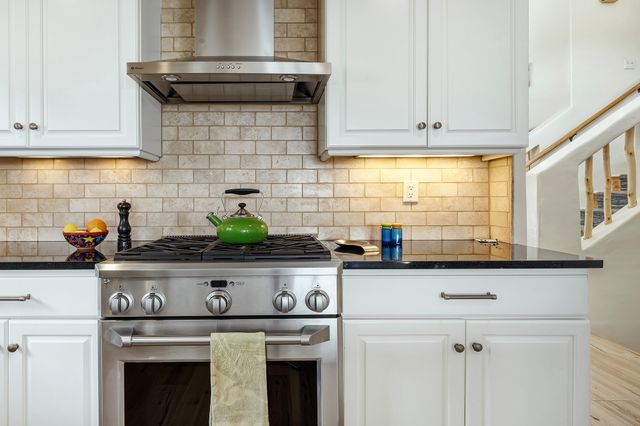 13 Arroyo Vista, Santa Fe, NM 87505