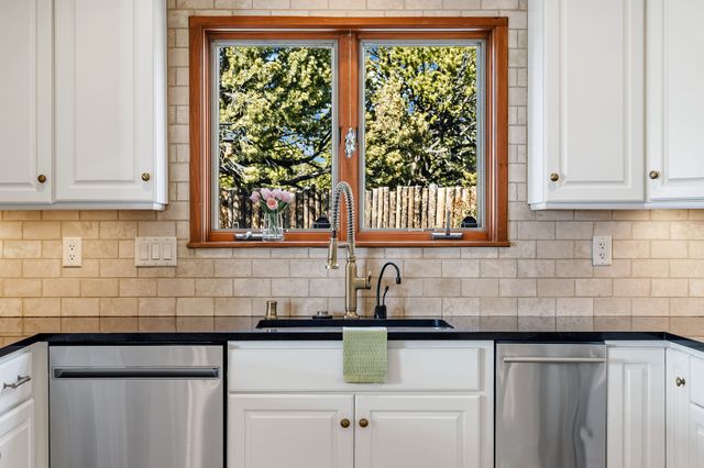 13 Arroyo Vista, Santa Fe, NM 87505