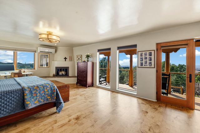 13 Arroyo Vista, Santa Fe, NM 87505