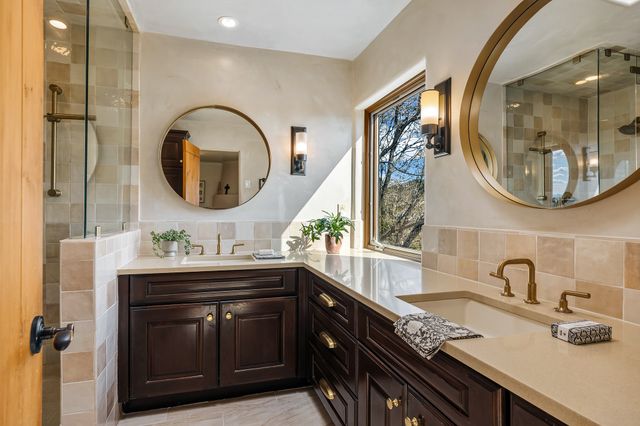 13 Arroyo Vista, Santa Fe, NM 87505