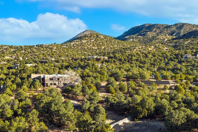 13 Arroyo Vista, Santa Fe, NM 87505