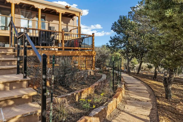 13 Arroyo Vista, Santa Fe, NM 87505