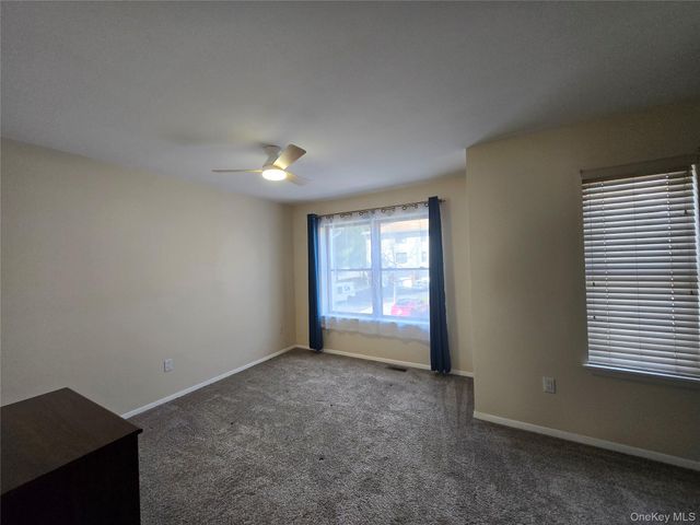 184 Deer Ct Drive, Middletown, NY 10940