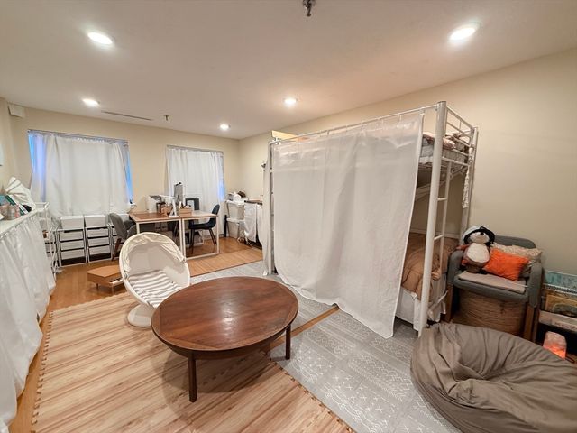 20 Webster St 307, Brookline, MA 02446