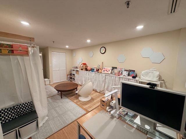 20 Webster St 307, Brookline, MA 02446