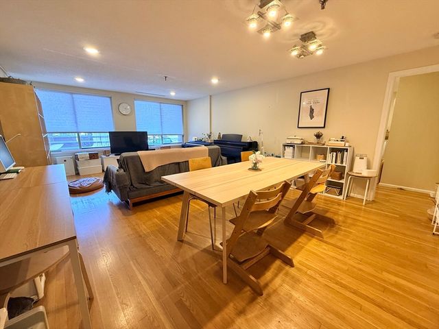 20 Webster St 307, Brookline, MA 02446