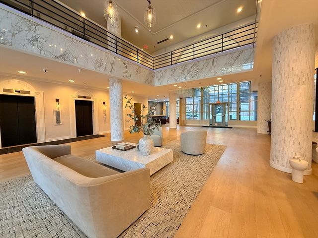 20 Webster St 307, Brookline, MA 02446