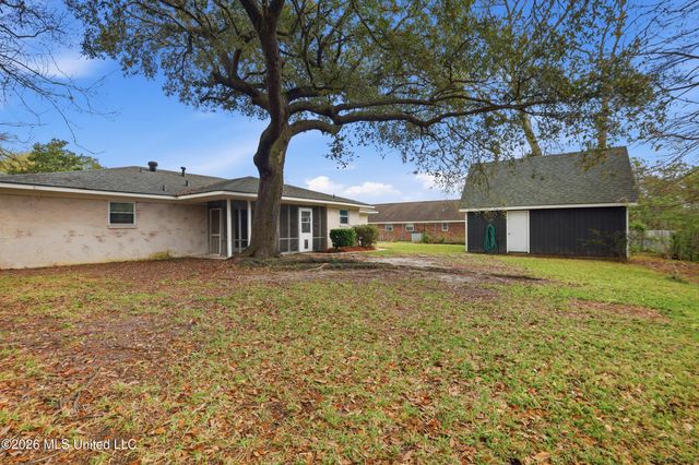 726 Sharon Hills Drive, Biloxi, MS 39532