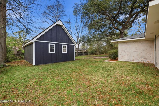 726 Sharon Hills Drive, Biloxi, MS 39532