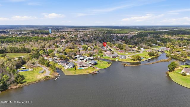 726 Sharon Hills Drive, Biloxi, MS 39532
