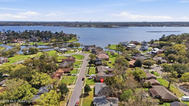 726 Sharon Hills Drive, Biloxi, MS 39532