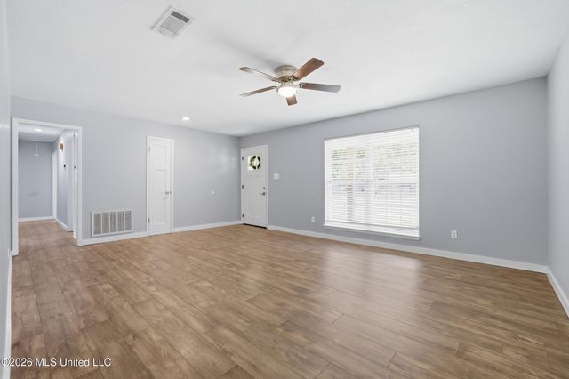 726 Sharon Hills Drive, Biloxi, MS 39532