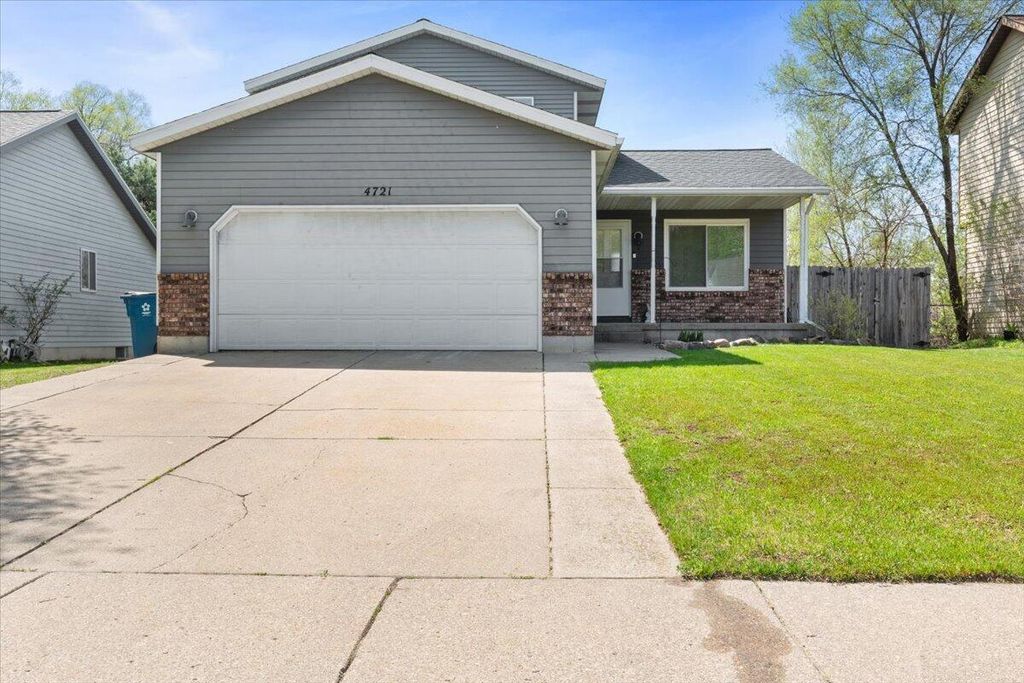 4721 Southstone Drive Se, City Of Kentwood, MI 49548