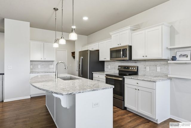 16624 Hanover Street, Bennington, NE 68007