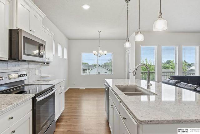 16624 Hanover Street, Bennington, NE 68007