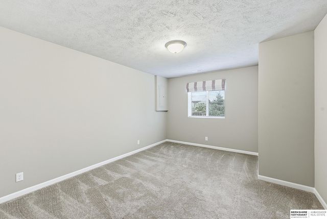 16624 Hanover Street, Bennington, NE 68007