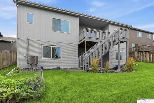 16624 Hanover Street, Bennington, NE 68007