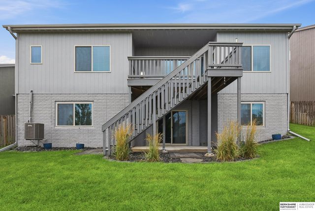 16624 Hanover Street, Bennington, NE 68007