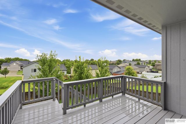 16624 Hanover Street, Bennington, NE 68007