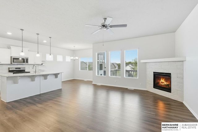 16624 Hanover Street, Bennington, NE 68007